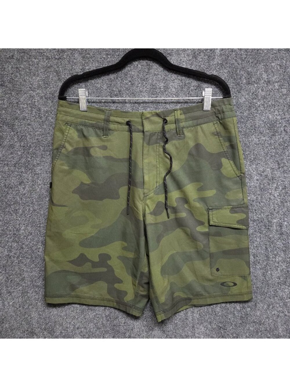 Oakley Shorts Mens 32 Cruiser Cargo Hybrid 21 Camo Hydrolix Casual Outdoors